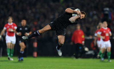 19.06.10 - New Zealand v Wales - 2010 Steinlager Series - Israel Dagg of New Zealand. 