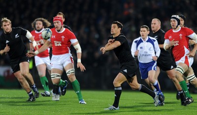 19.06.10 - New Zealand v Wales - 2010 Steinlager Series - Dan Carter of New Zealand. 