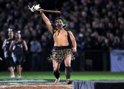 19.06.10 - New Zealand v Wales - 2010 Steinlager Series - Maori dancers perform before kick off. 