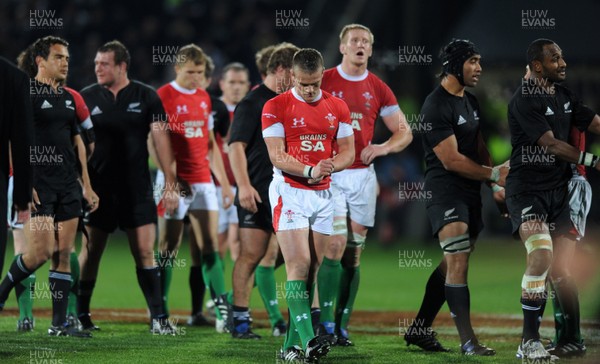 19.06.10 - New Zealand v Wales - 2010 Steinlager Series - Tavis Knoyle of Wales looks dejected. 