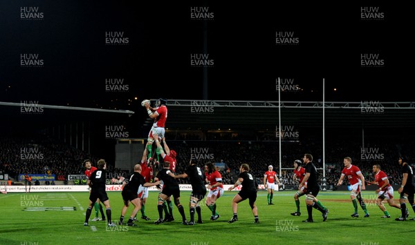 19.06.10 - New Zealand v Wales - 2010 Steinlager Series - Jonathan Thomas of Wales takes line-out ball. 