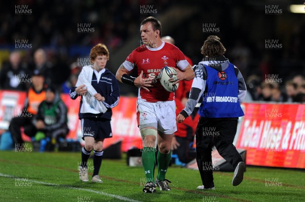 19.06.10 - New Zealand v Wales - 2010 Steinlager Series - Matthew Rees of Wales. 