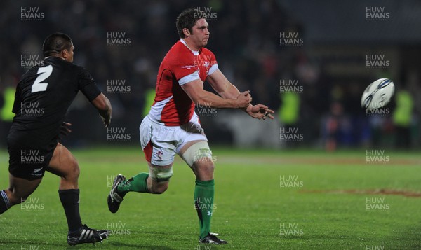19.06.10 - New Zealand v Wales - 2010 Steinlager Series - Rob McCusker of Wales. 