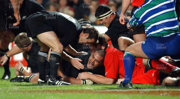 210603 - New Zealand v Wales - Wales Tour of Australasia - All Blacks' Keven Mealamu goes over to score try