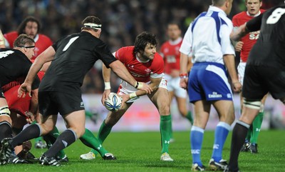 26.06.10 - New Zealand v Wales - 2010 Steinlager Series - Mike Phillips of Wales. 