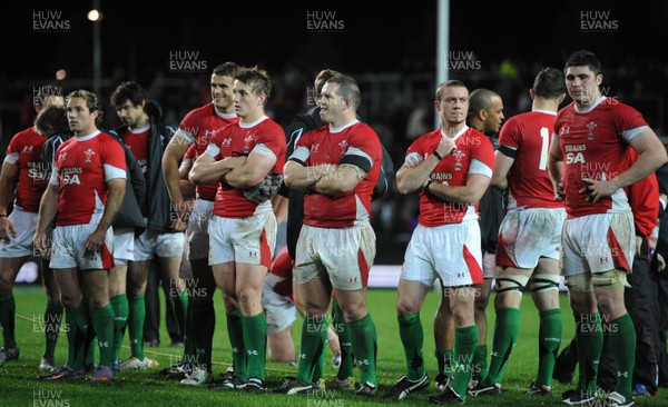 26.06.10 - New Zealand v Wales - 2010 Steinlager Series - Wales players look dejected. 