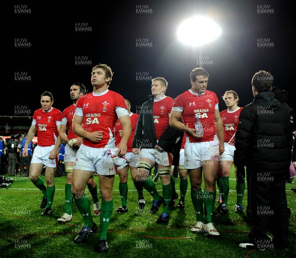 26.06.10 - New Zealand v Wales - 2010 Steinlager Series - Leigh Halfpenny of Wales looks dejected as he holds his injured arm. 
