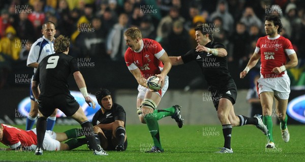 26.06.10 - New Zealand v Wales - 2010 Steinlager Series - Bradley Davies of Wales. 