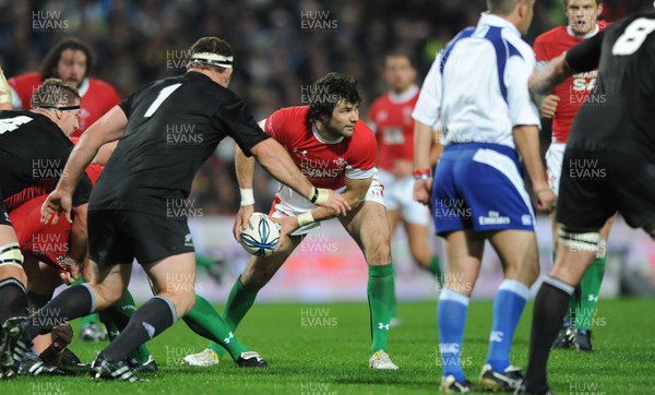 26.06.10 - New Zealand v Wales - 2010 Steinlager Series - Mike Phillips of Wales. 