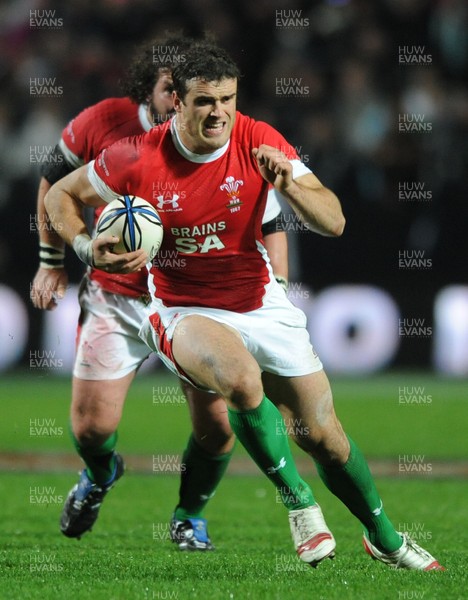 26.06.10 - New Zealand v Wales - 2010 Steinlager Series - Jamie Roberts of Wales. 