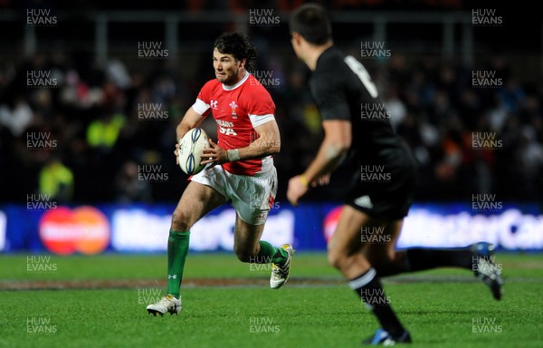 26.06.10 - New Zealand v Wales - 2010 Steinlager Series - Mike Phillips of Wales. 