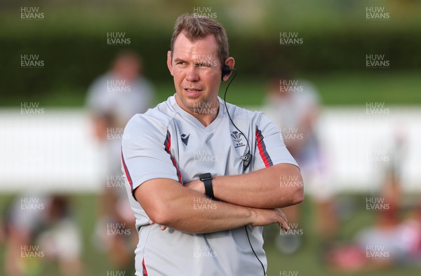 291022 - New Zealand v Wales, Women’s World Cup Quarter-Final -  Wales head coach Ioan Cunningham during the warm up