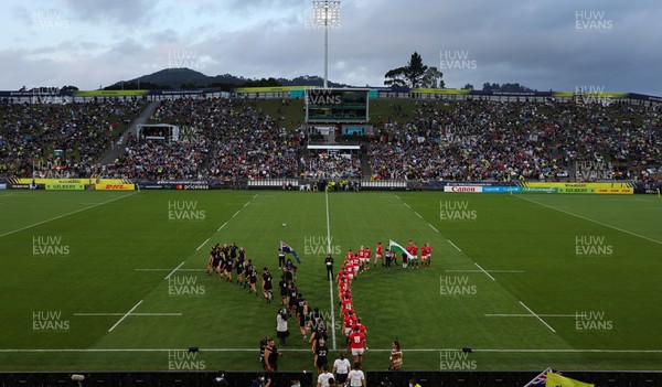 291022 - New Zealand v Wales, Women’s World Cup Quarter-Final - New Zealand and Wales take to the pitch ahead of the match