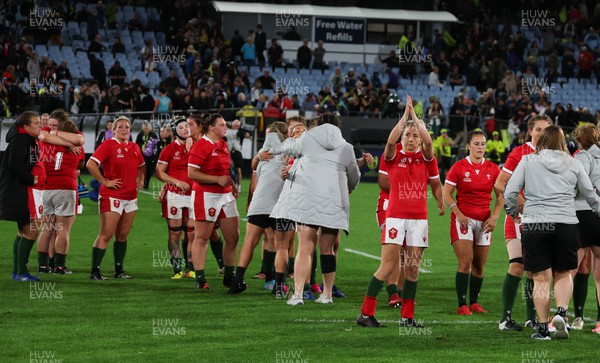291022 - New Zealand v Wales, Women’s World Cup Quarter-Final - Wales players applaud the fans at the end of the match