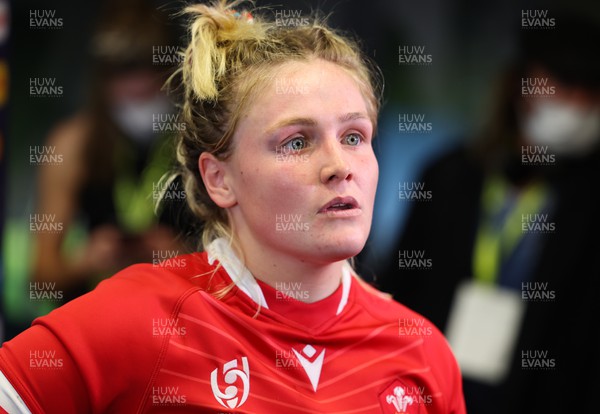291022 - New Zealand v Wales, Women’s World Cup Quarter-Final - Alex Callender of Wales
