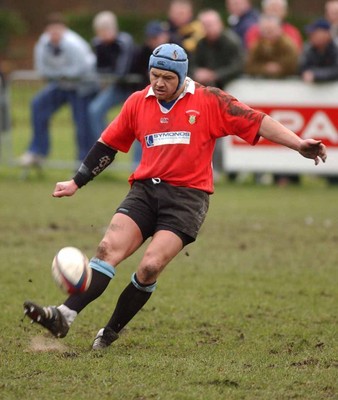 080203 - Newbridge v Bridgend - Principality Cup - Newbridge's Jason Williams kicks a goal