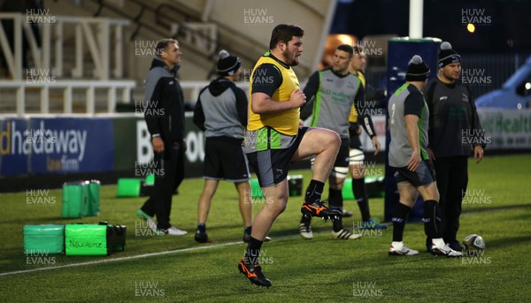 111117 - Newcastle Falcons v Cardiff Blues - Anglo-Welsh Cup - The Newcastle Falcons players warm up