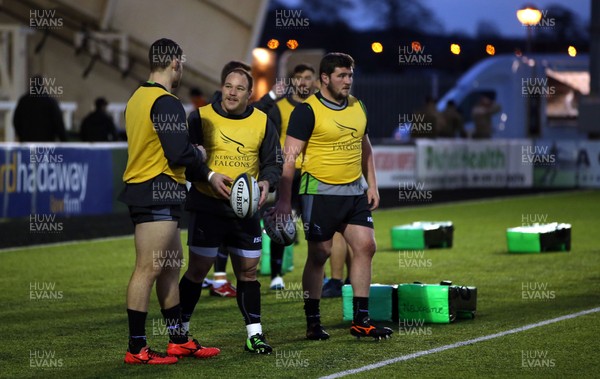 111117 - Newcastle Falcons v Cardiff Blues - Anglo-Welsh Cup - The Newcastle Falcons players warm up