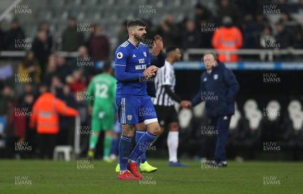 190119 - Newcastle United v Cardiff City - Premier League - Cardiff City players after the final whistle