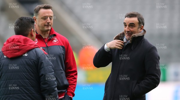 130118 - Newcastle United v Swansea City - Premier League -  Swansea City manager Carlos Carvalhal (r) prior to kick off