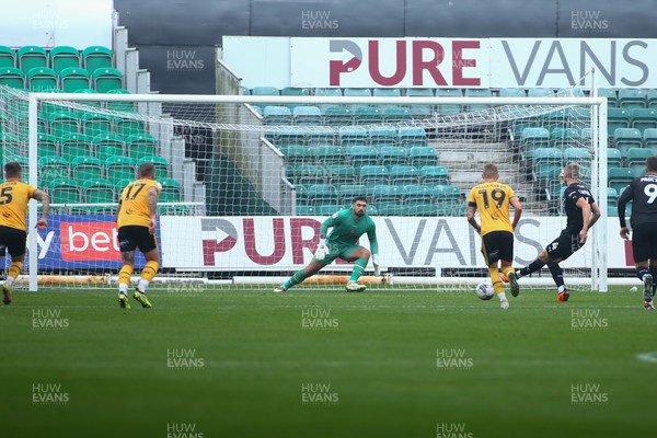 160923 - Newport County v Barrow - Sky Bet League 2 - Dean Campell of Barrow AFC scores from the penalty spot  