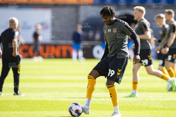 170922 - Newport County v Barrow - Sky Bet League 2 - Thierry Nevers of Newport County during the warm up