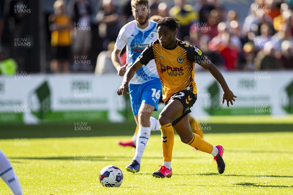 170922 - Newport County v Barrow - Sky Bet League 2 - Nathan Moriah-Welsh of Newport County in action