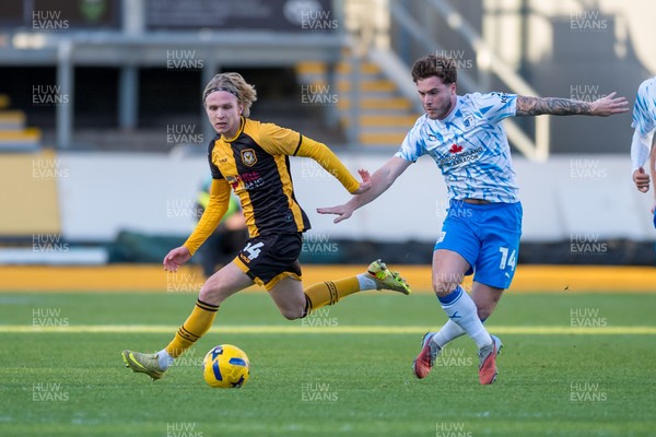 291125 - Newport County v Barrow - Sky Bet League 2 - Samuel Braybrooke of Newport County holds off Charlie McCann of Barrow