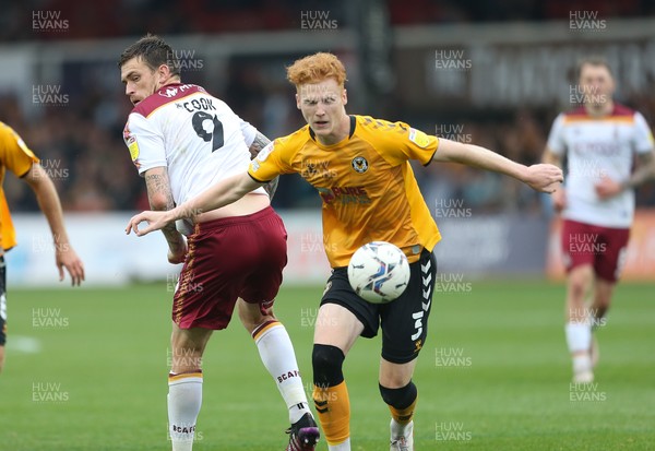 091021 - Newport County v Bradford City, Sky Bet League 2 - Ryan Haynes of Newport County wins the ball from Andy Cook of Bradford City