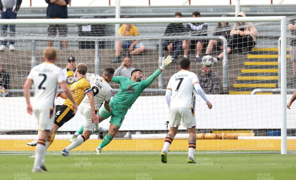 230923 - Newport County v Bradford City, EFL Sky Bet League 2 - Andy Cook of Bradford City heads to score the opening goal