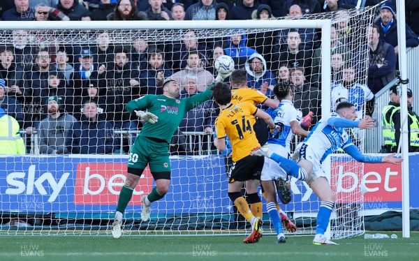 050322 - Newport County v Bristol Rovers, Sky Bet League 2 - Newport County goalkeeper Nick Townsend forces the ball over the bar to prevent an equalising goal