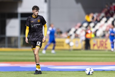060925 - Newport County v Bristol Rovers - Sky Bet League 2 - Joe Thomas of Newport County during the warm up