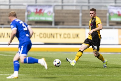 060925 - Newport County v Bristol Rovers - Sky Bet League 2 - Lee Jenkins of Newport County in action