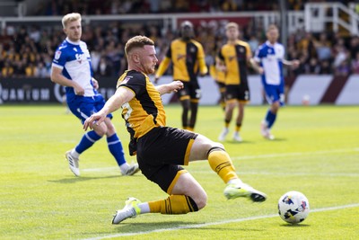 060925 - Newport County v Bristol Rovers - Sky Bet League 2 - Lee Jenkins of Newport County in action