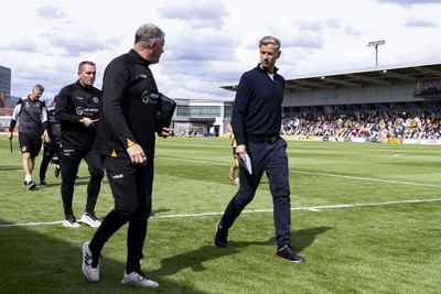 060925 - Newport County v Bristol Rovers - Sky Bet League 2 - Newport County manager David Hughes during half time