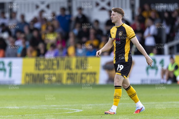 060925 - Newport County v Bristol Rovers - Sky Bet League 2 - Ged Garner of Newport County in action