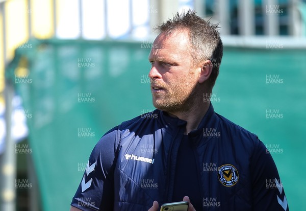 170421 Newport County v Cambridge United, Sky Bet League 2 - Newport County manager Michael Flynn at the end of the match