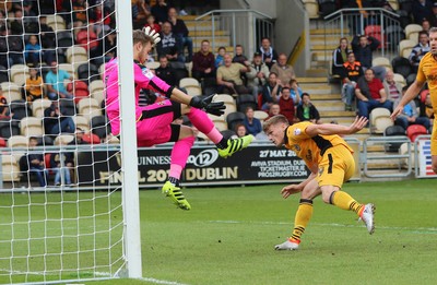 Newport County v Cambridge Utd 240916