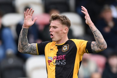 Newport County v Cheltenham Town 181025