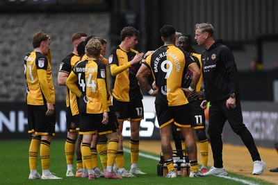 181025 - Newport County v Cheltenham Town - Sky Bet League 2 - Newport County Manager, David Hughes has a team talk with his side