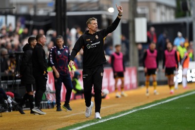 181025 - Newport County v Cheltenham Town - Sky Bet League 2 - Newport County Manager, David Hughes