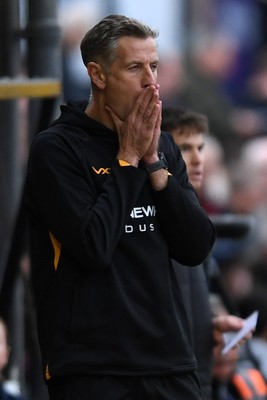 181025 - Newport County v Cheltenham Town - Sky Bet League 2 - Newport County Manager, David Hughes