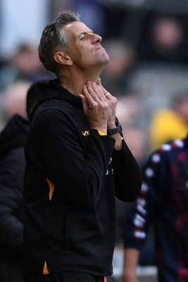181025 - Newport County v Cheltenham Town - Sky Bet League 2 - Newport County Manager, David Hughes