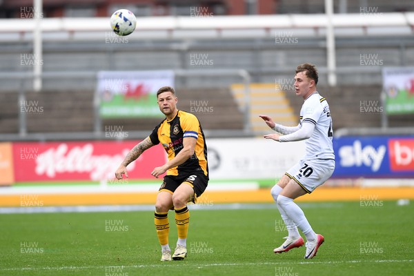 181025 - Newport County v Cheltenham Town - Sky Bet League 2 - James Clarke of Newport County