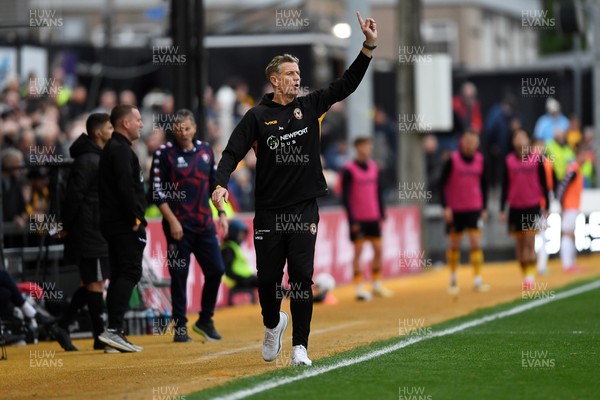 181025 - Newport County v Cheltenham Town - Sky Bet League 2 - Newport County Manager, David Hughes