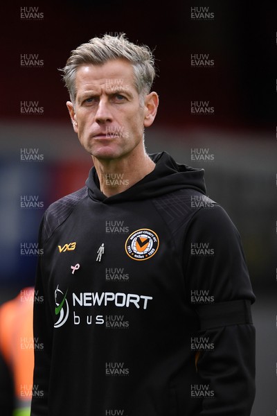 181025 - Newport County v Cheltenham Town - Sky Bet League 2 - Dejected Newport County Manager, David Hughes at full time