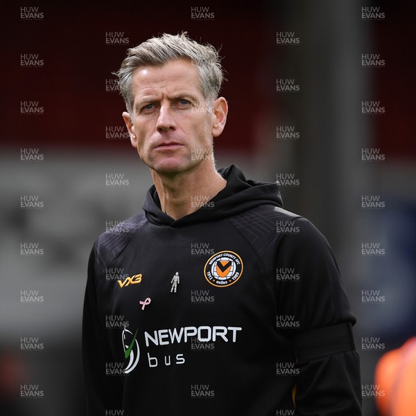 181025 - Newport County v Cheltenham Town - Sky Bet League 2 - Dejected Newport County Manager, David Hughes at full time