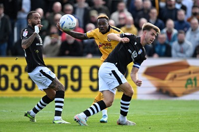 101026 - Newport County v Colchester United - Sky Bet League 2 - Shaquille Gwengwe of Newport County has a shot on goal