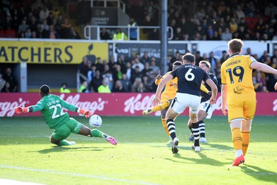 101026 - Newport County v Colchester United - Sky Bet League 2 - Tanatswa Nyakuhwa of Newport County scores the first goal of the game