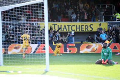 101026 - Newport County v Colchester United - Sky Bet League 2 - Tanatswa Nyakuhwa of Newport County scores the first goal of the game